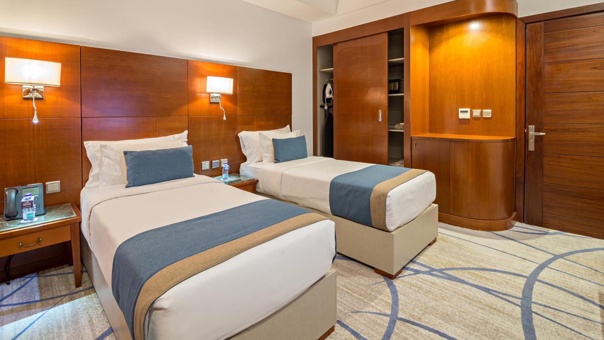 Jiwar Almasi Hotel Jeddah Exterior foto